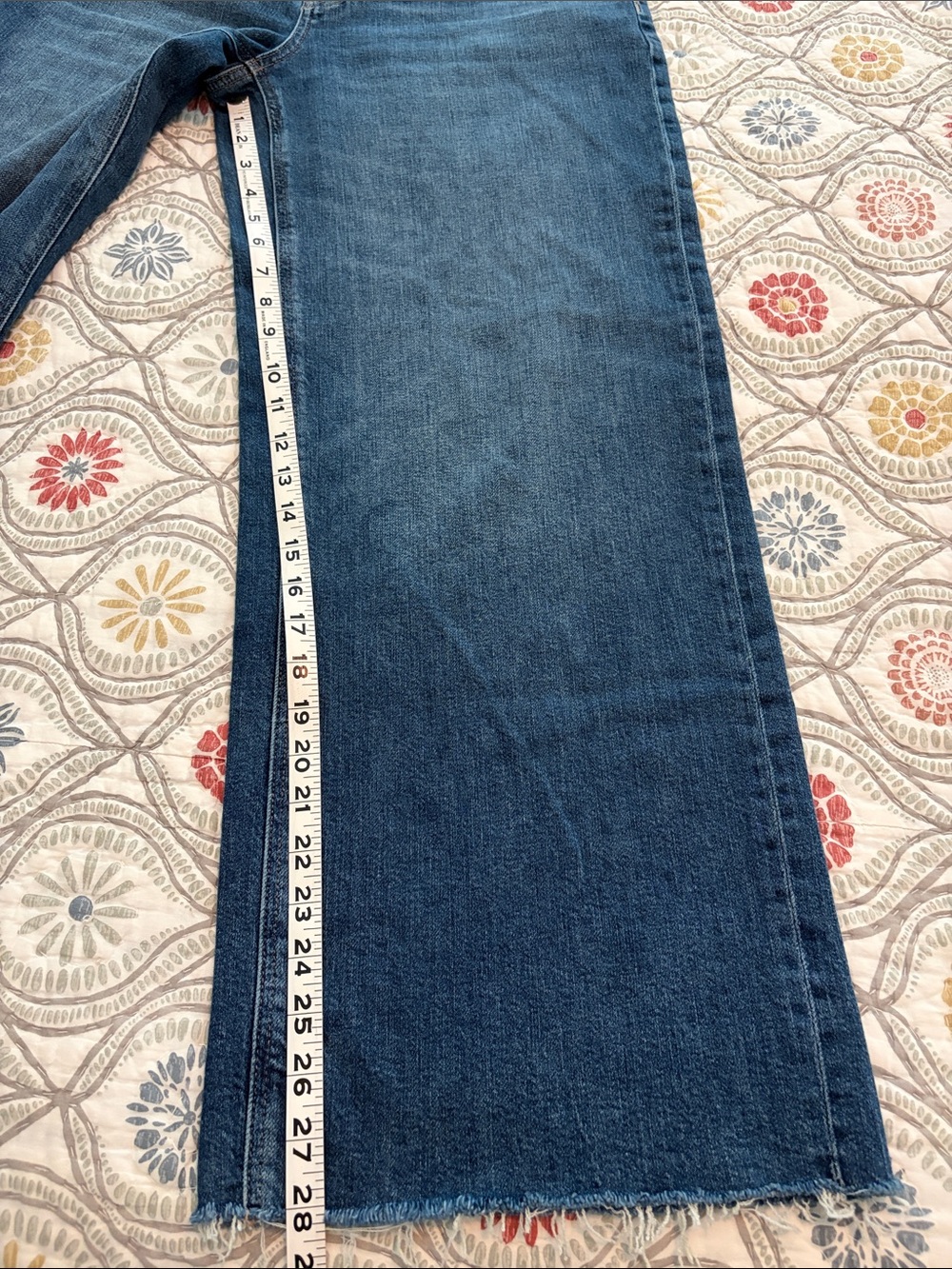 American Eagle Super High-Rise Baggy Wide Leg jeans, size 8 Regular. - Picture 5 of 8
